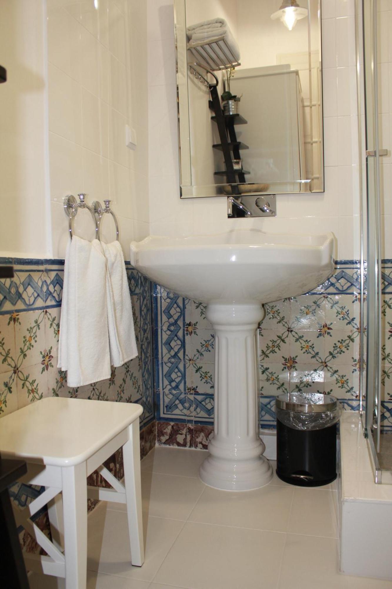 Lisbon Downtown Inn Pokoj fotografie